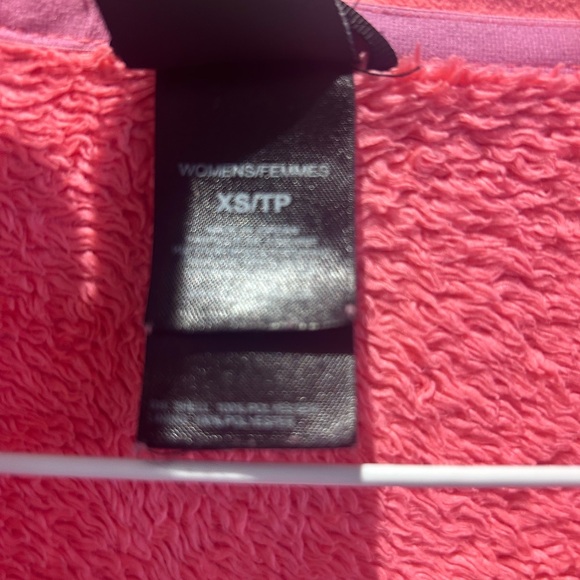 Womens The North Face' fluffy Full-Zip Jacket- pink size XS/TP. Fits like small - Picture 3 of 6